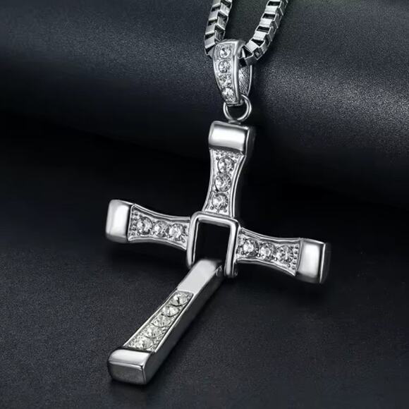 Silver Cross Necklace Fast & Furious CZ Diamonds Christian Vin Diesel Faith Gift - Picture 1 of 8